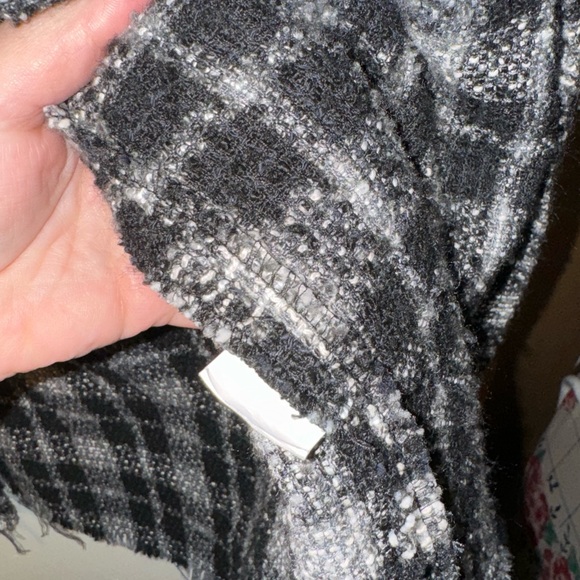 Zara tweed oversized coat, light jacket, shacket, medium, black & white plaid - Picture 4 of 5